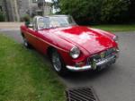 RED MGB Roadster - pull handle