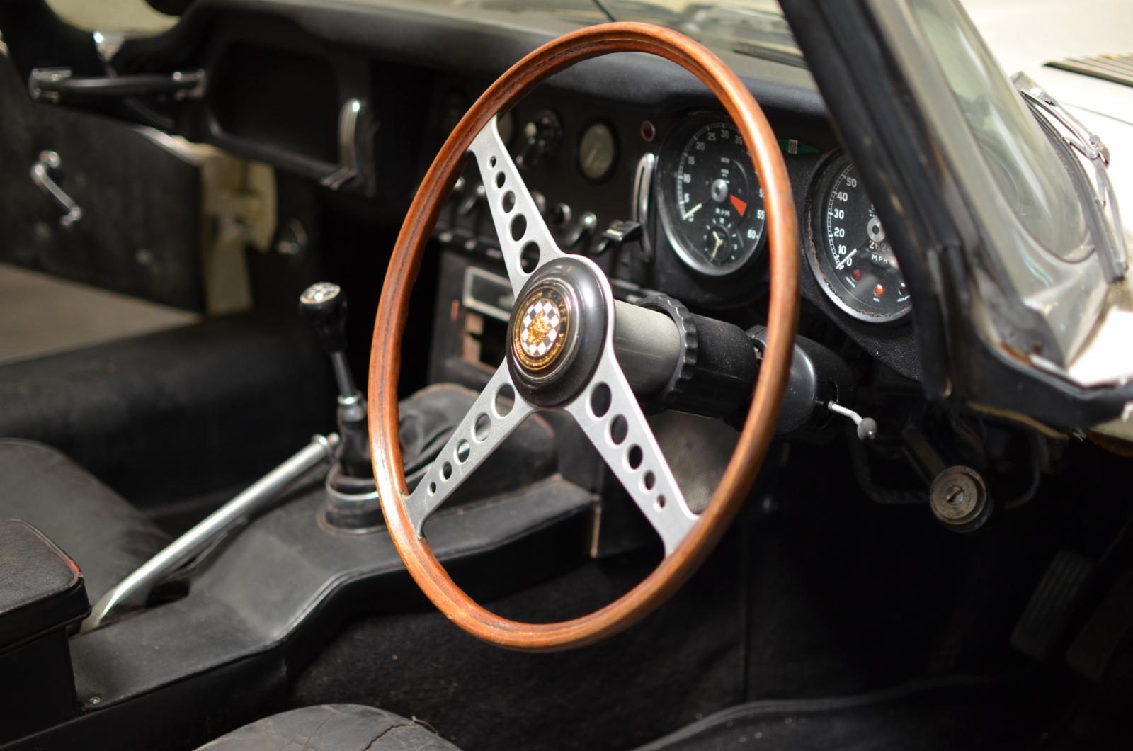 Jaguar Etype UK RHD Series 1 3.8 Roadster for sale Castle Classic Cars